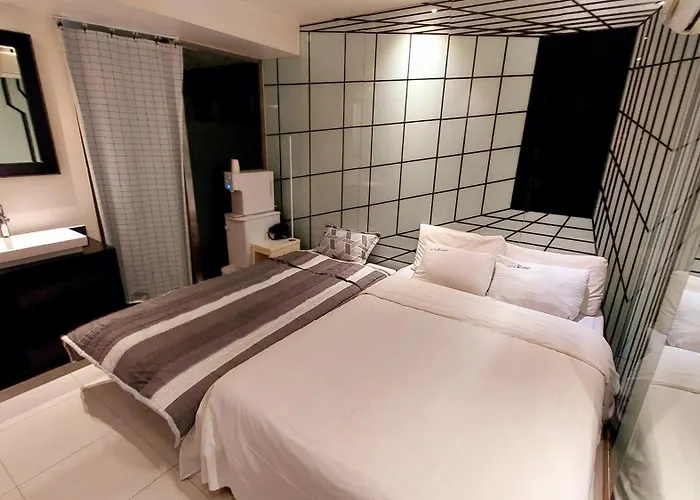 Cozy Room, Easy Access To Seoul, 5 Min Metro
