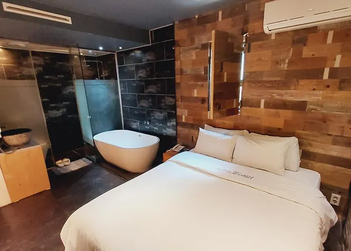 Cozy Room, Easy Access To Seoul, 5 Min Metro 아파트