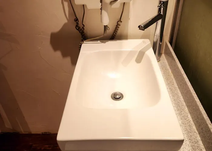 Cozy Room, Easy Access To Seoul, 5 Min Metro *