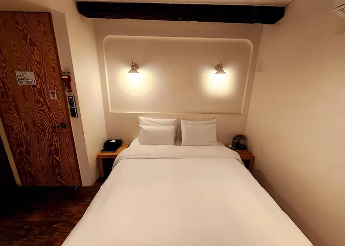 Cozy Room, Easy Access To Seoul, 5 Min Metro
