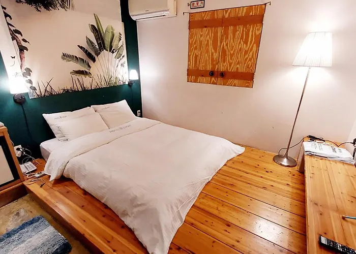 Cozy Room, Easy Access To Seoul, 5 Min Metro