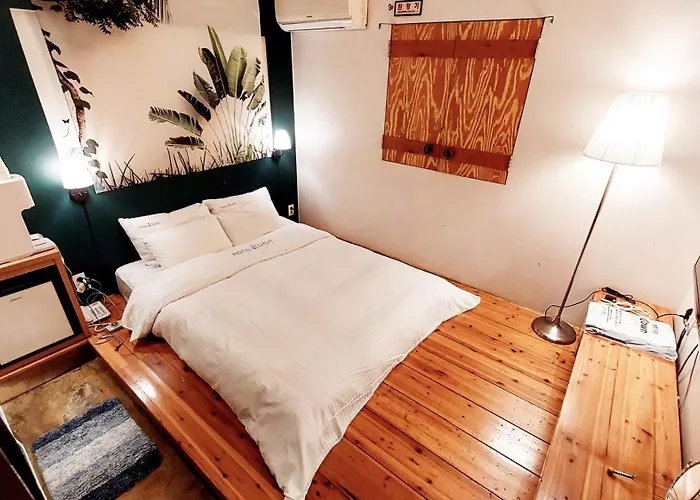 Cozy Room, Easy Access To Seoul, 5 Min Metro *