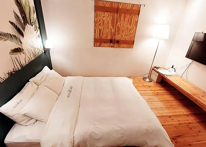 Cozy Room, Easy Access To Seoul, 5 Min Metro