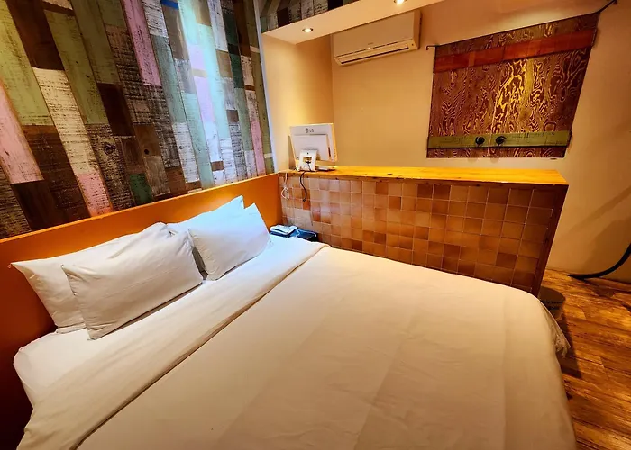 Cozy Room, Easy Access To Seoul, 5 Min Metro *