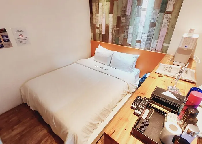 Cozy Room, Easy Access To Seoul, 5 Min Metro 아파트 *
